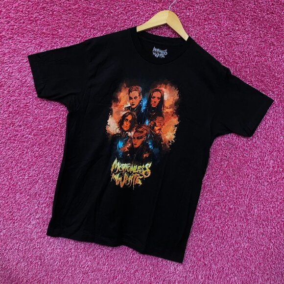 Motionless in White Watercolor Portrait T-shirt size extra large - Picture 3 of 4